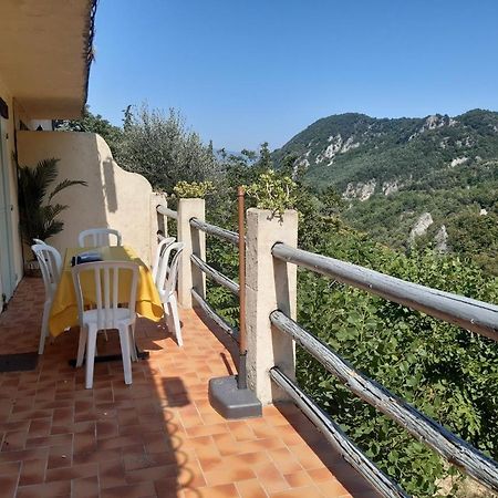 Appartement 3 Pieces Dans Maison Individuelle Entre Mer Et Montagnes Bouyon Kültér fotó