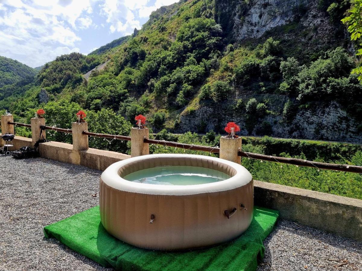 Appartement 3 Pieces Dans Maison Individuelle Entre Mer Et Montagnes Bouyon Kültér fotó